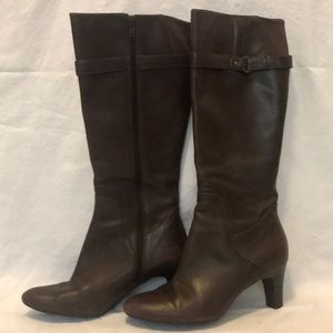 Easy Spirit Dellent Leather Boots